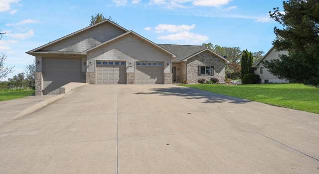Photo of 202 6th St, Traer, IA 50675
