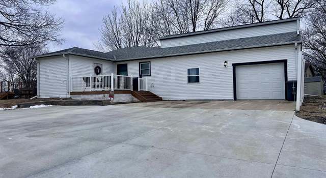 Photo of 2117 15th Ave, Eldora, IA 50627