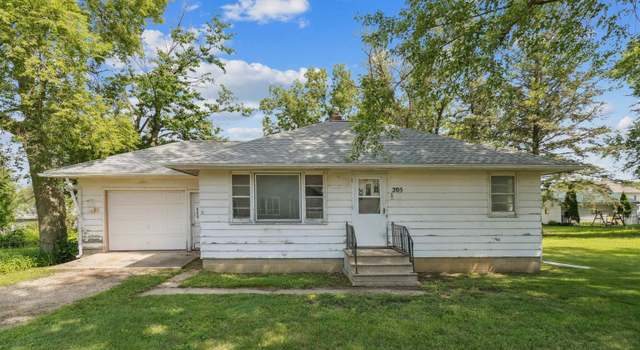 Photo of 205 W Williams St, Dunkerton, IA 50626