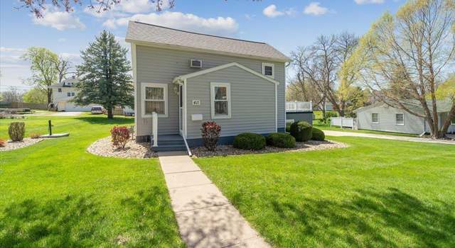 Photo of 411 5th St, Traer, IA 50675