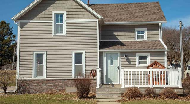Photo of 701 Lincoln St St, Wellsburg, IA 50680