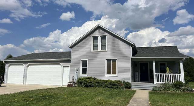 Photo of 302 Becker Ave, Ossian, IA 52161