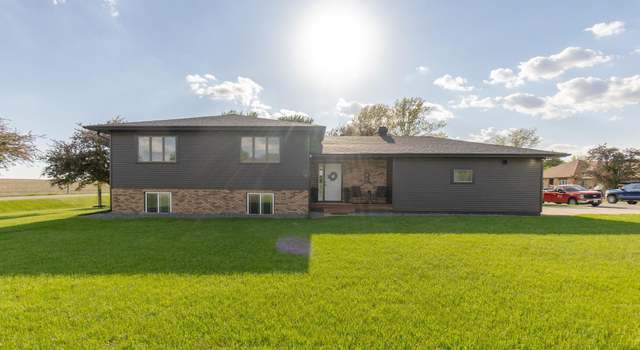 Photo of 617 West St, Dysart, IA 52224