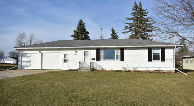 Photo of 509 8th St, Gladbrook, IA 50635