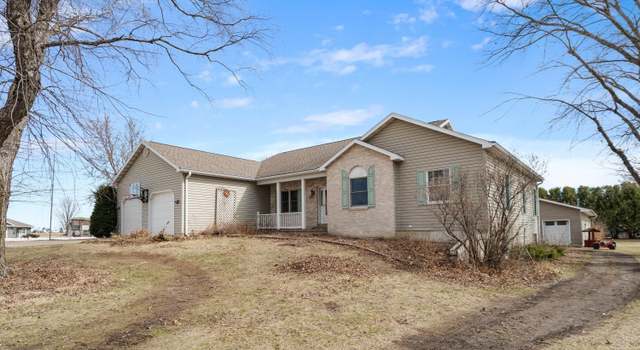 Photo of 217 Wilmont Ave Ave, Readlyn, IA 50668