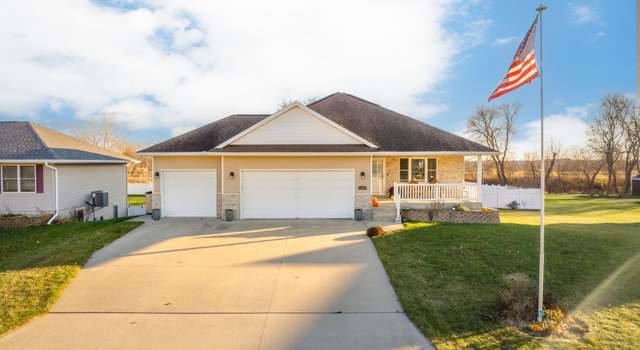 Photo of 141 Greenbush Dr, Raymond, IA 50667