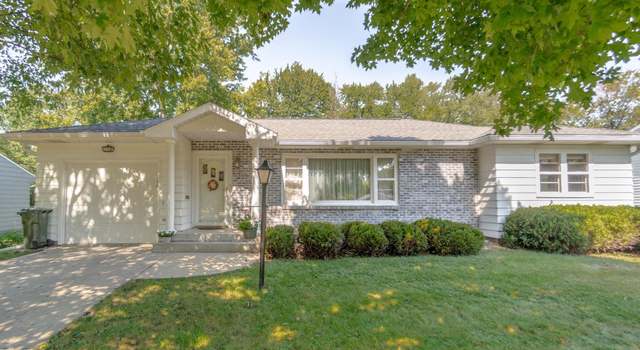 Photo of 1410 Sunnyside Dr, Cedar Falls, IA 50613