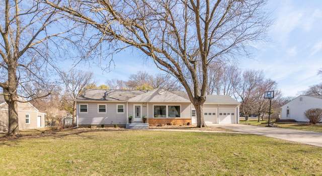 Photo of 1920 Pleasant Drive Dr, Cedar Falls, IA 50613