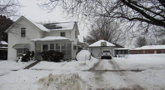Photo of 748 N Sycamore Street St, Monticello, IA 52310