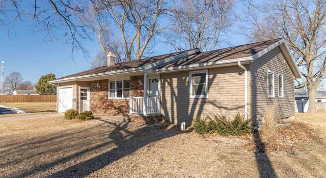 Photo of 305 F Ave, Grundy Center, IA 50638