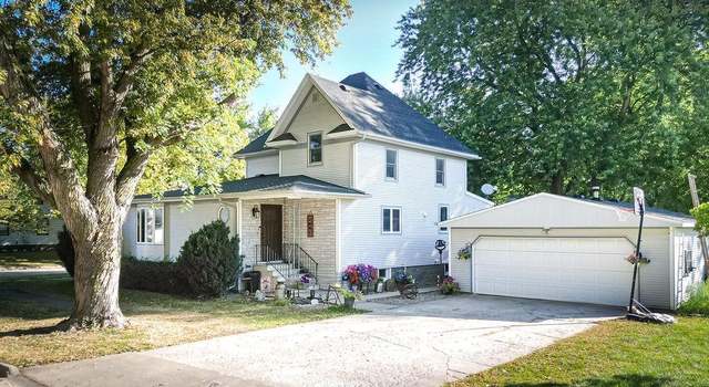 Photo of 144 Magill Ave Ave, Readlyn, IA 50668
