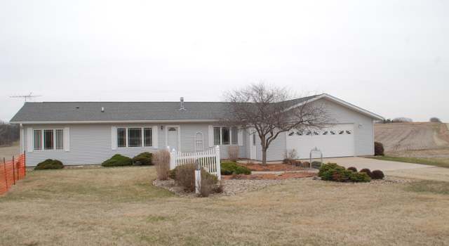 Photo of 16598 Jade Rd, Fayette, IA 52142