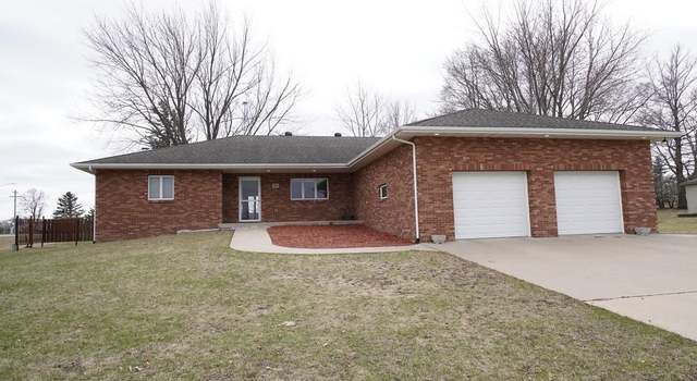 Photo of 801 Madison St, Nashua, IA 50658