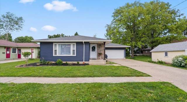 Photo of 905 F Ave, Grundy Center, IA 50638