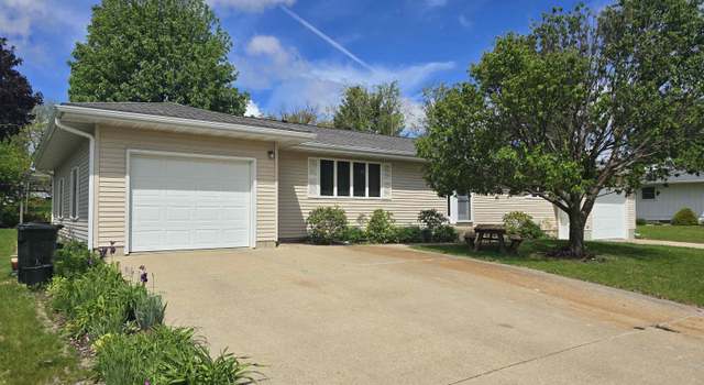 Photo of 104 Lincoln Way, West Union, IA 52175