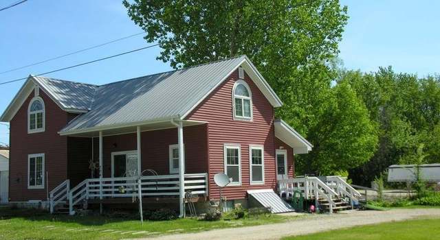 Photo of 204 N Lawrence St, Stacyville, IA 50476