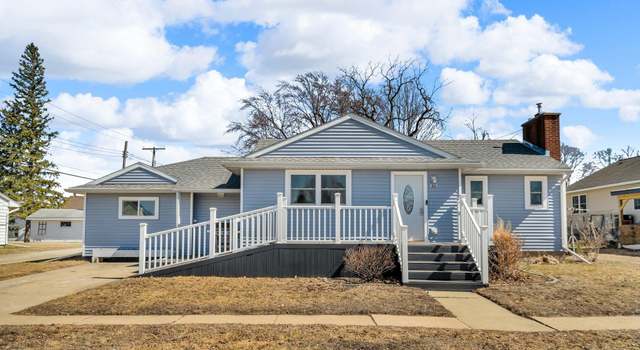 Photo of 160 S Hamilton Ave, Fredericksburg, IA 50630