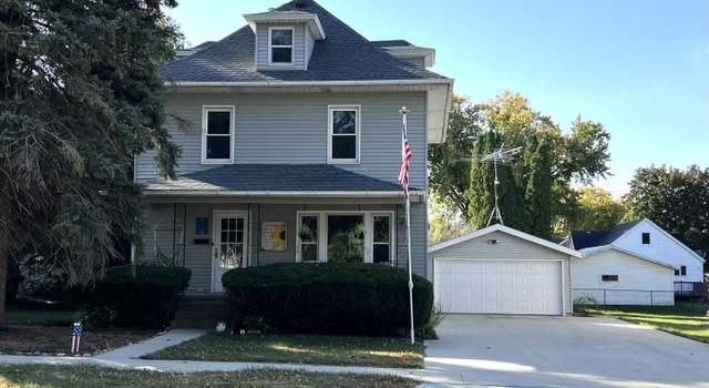 Photo of 511 E Main St, New Hampton, IA 50659