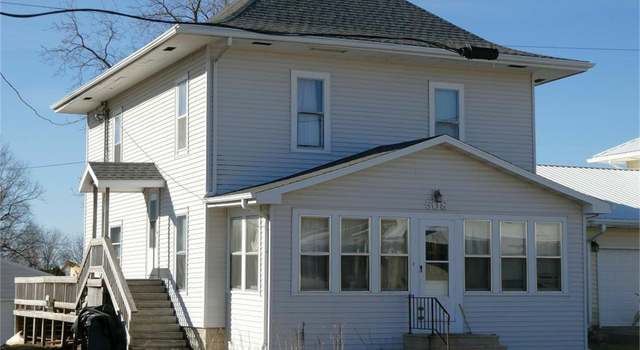Photo of 508 W 4th St, Wellsburg, IA 50680