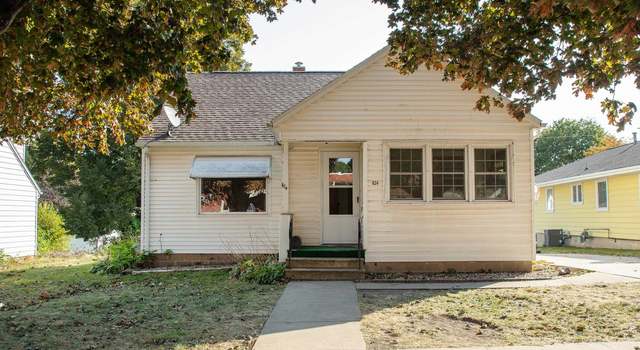 Photo of 624 Broad St, Reinbeck, IA 50669