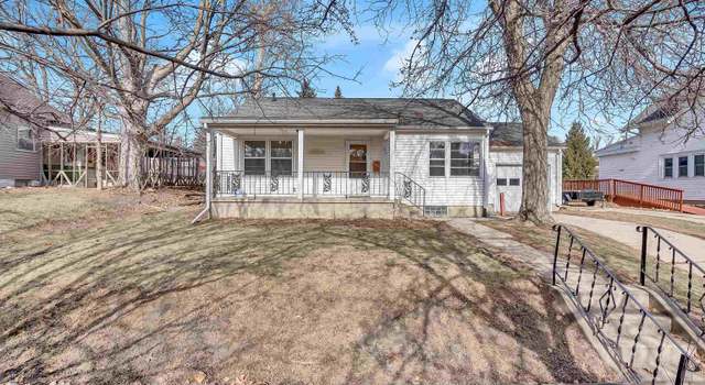 Photo of 1217 W 19th St, Cedar Falls, IA 50613