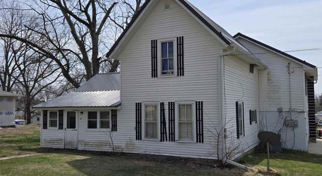 Photo of 220 W Spring St, Strawberry Point, IA 52076