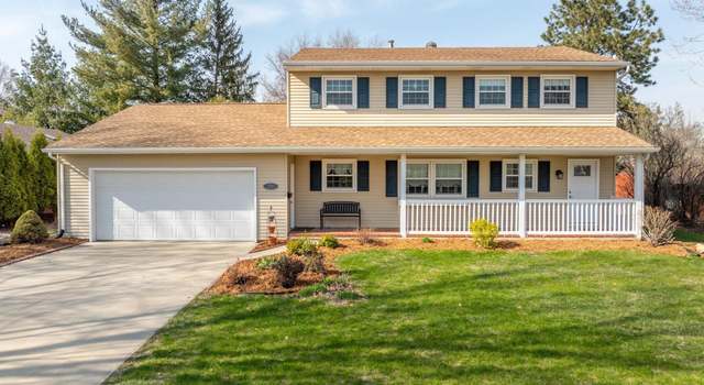 Photo of 1302 SW 4th Ave Ave, Waverly, IA 50677