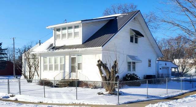 Photo of 209 E Hayes St, Hazleton, IA 50641