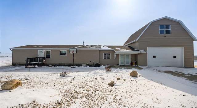 Photo of 2874 270th St, Winthrop, IA 50682