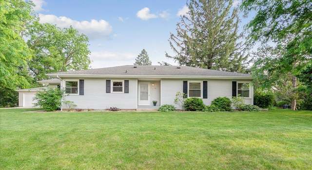Photo of 1006 W 16th St, Cedar Falls, IA 50613