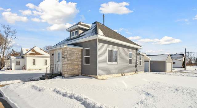 Photo of 447 Nash St, Aplington, IA 50604