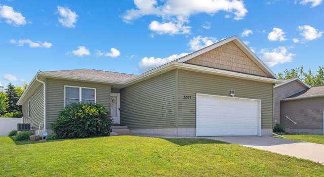 Photo of 5507 Summerland Dr, Waterloo, IA 50701