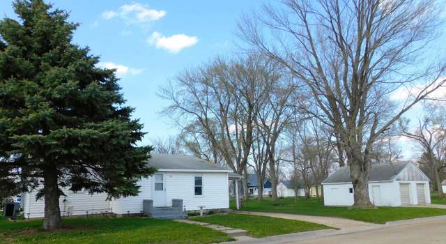 Photo of 513 Grant St, Manchester, IA 52057