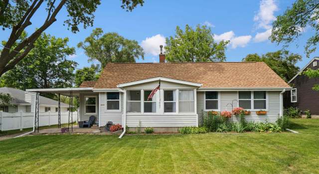 Photo of 5047 Lafayette Rd, Elk Run Heights, IA 50707