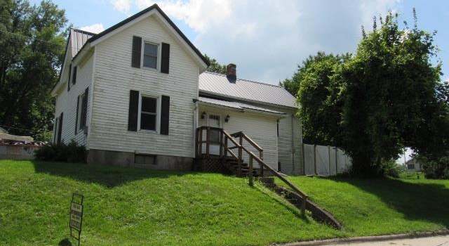 Photo of 307 E 3rd Street St, Anamosa, IA 52205