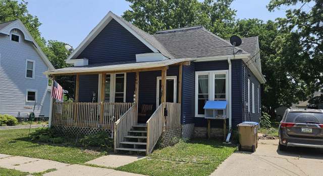 Photo of 109 Gay St, Manchester, IA 52057