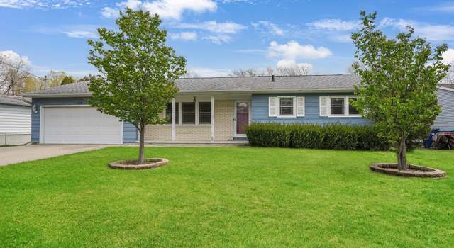 Photo of 115 Helen Rd, Waterloo, IA 50701