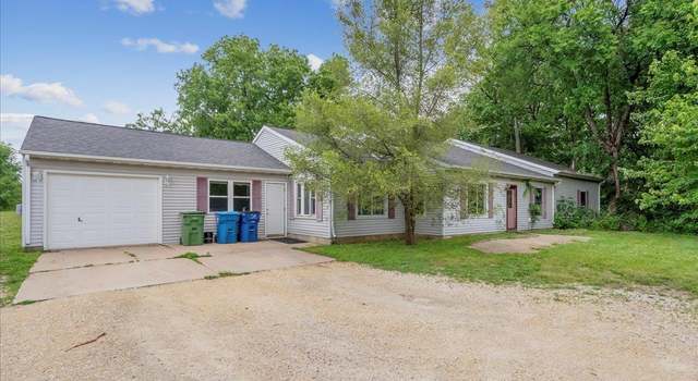Photo of 3539 Logan Ave, Waterloo, IA 50703