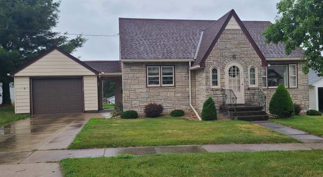 Photo of 204 S Page St, Monona, IA 52159