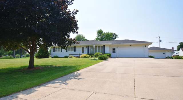 Photo of 244 7th St, Jesup, IA 50648