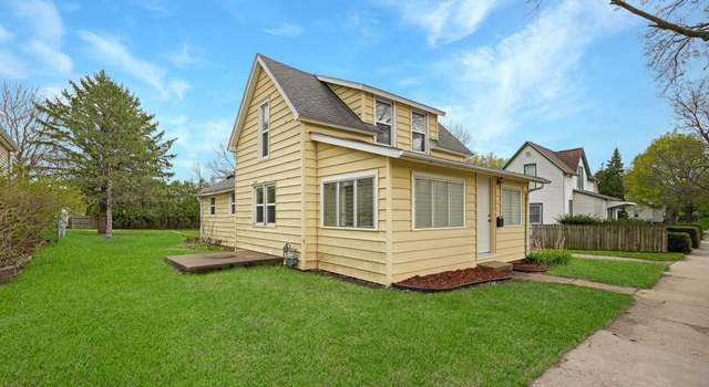 Photo of 1410 Walnut St, Cedar Falls, IA 50613