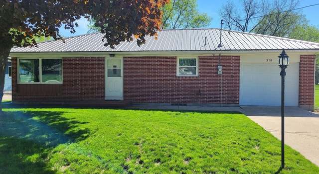 Photo of 318 Lakeshore Dr, Nashua, IA 50658