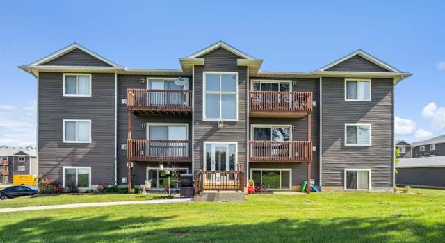 Photo of 4708 Chadwick Rd #7, Cedar Falls, IA 50613