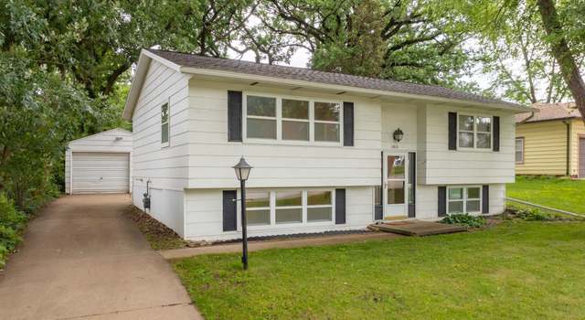 Photo of 2612 Victory Dr, Cedar Falls, IA 50613