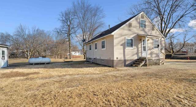 Photo of 705 1st St St N, Maynard, IA 50655