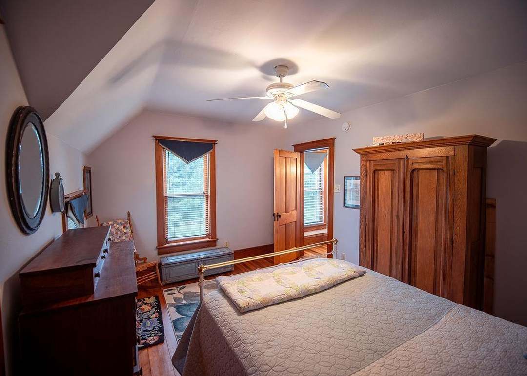 501 W Franklin St, West Union, IA 52175
