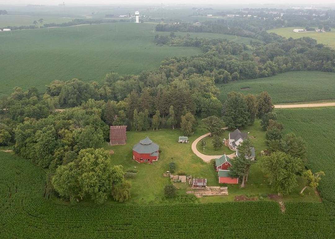 501 W Franklin St, West Union, IA 52175