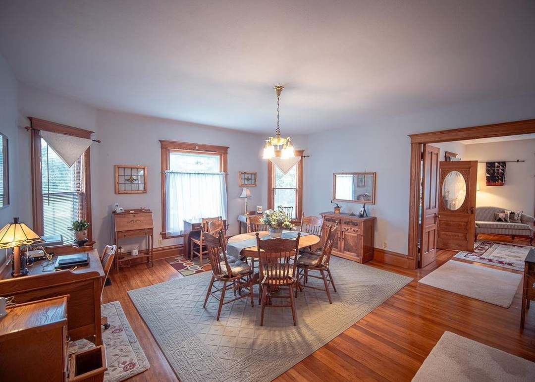 501 W Franklin St, West Union, IA 52175