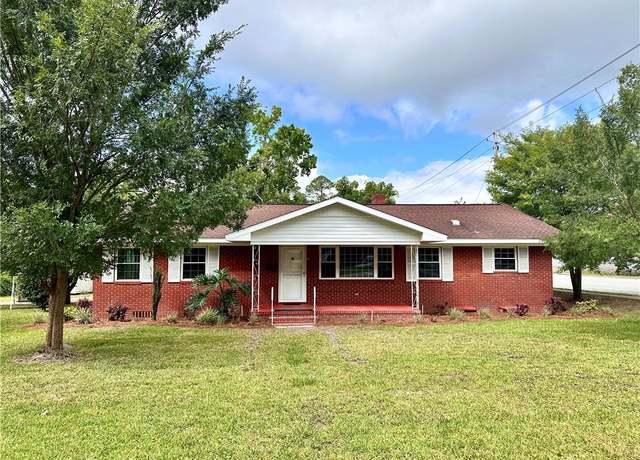 Property at 511 Preston St, Waycross, GA 31501, 3 beds, 2 baths