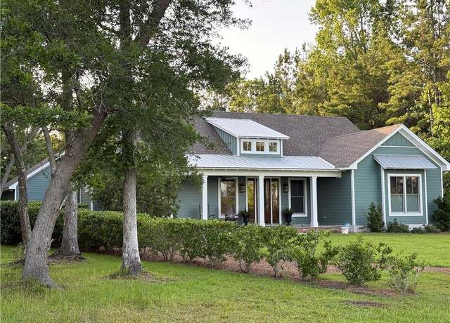 Property at 191 Maiden Creek Dr, Waverly, GA 31558, 3 beds, 3 baths